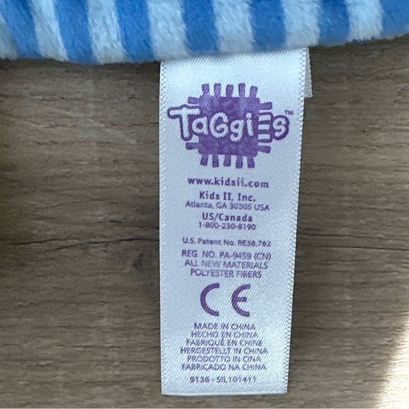 Taggies Peek A Boo Buddy Puppy Dog Baby Blanket Blue Stripe Bone Security Lovey - Picture 3 of 7